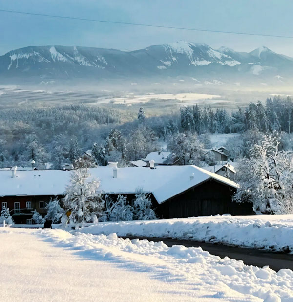 Ferienhaus am Simssee Winter Berge