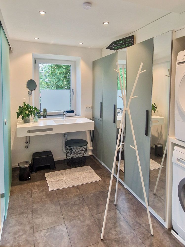 Bad Stauraum Schrank